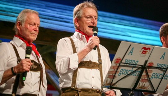 DZ2A6032 B Medium300