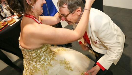 DZ2A7464 B Medium300